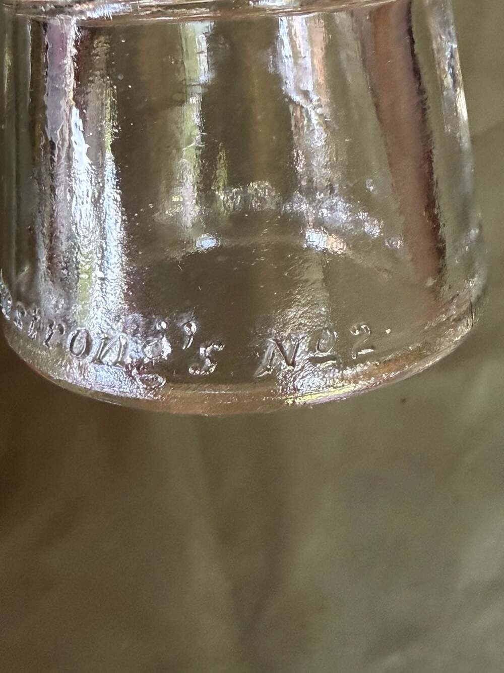 Vintage Armstrong's No. 2 Clear Glass Electrical Insulator - Picture 4 of 11